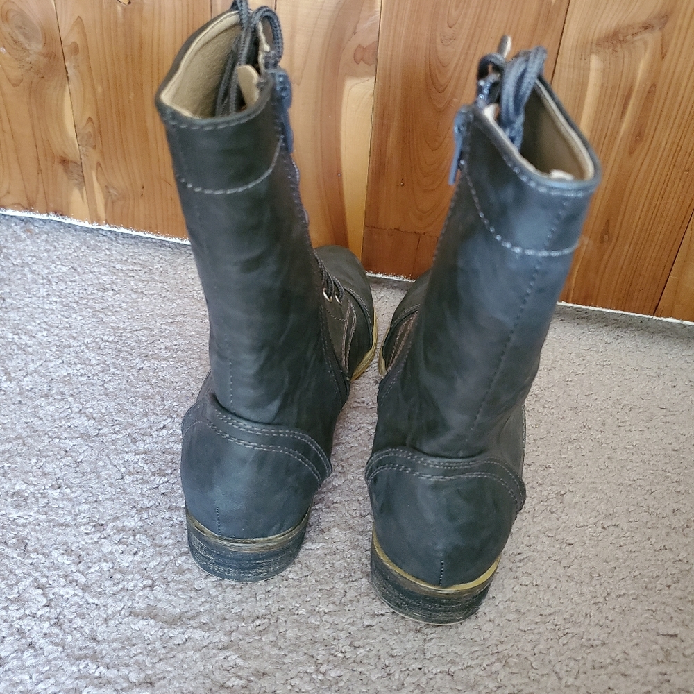 Lace up boots